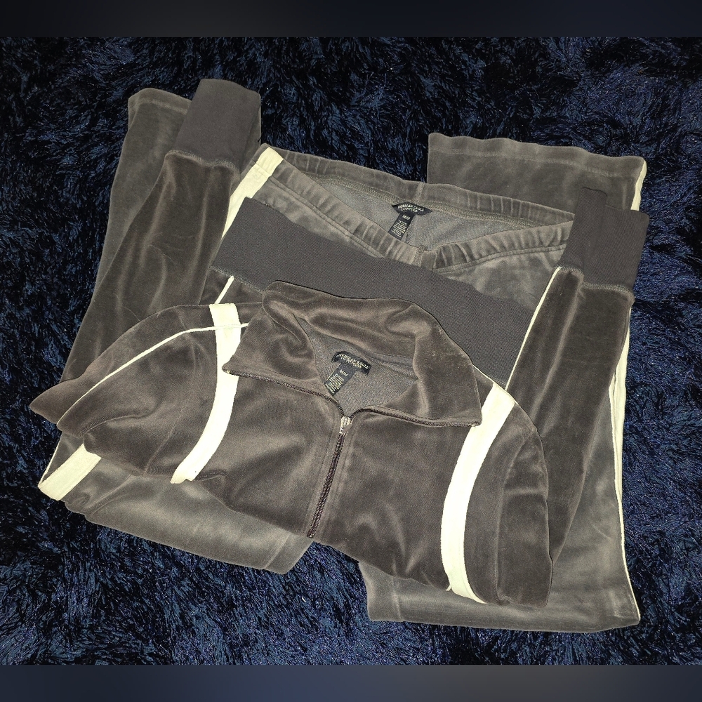 American Eagle tracksuit